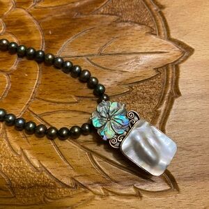 Sterling Pearl/Abalone floral Pendant Necklace and dark green pearls